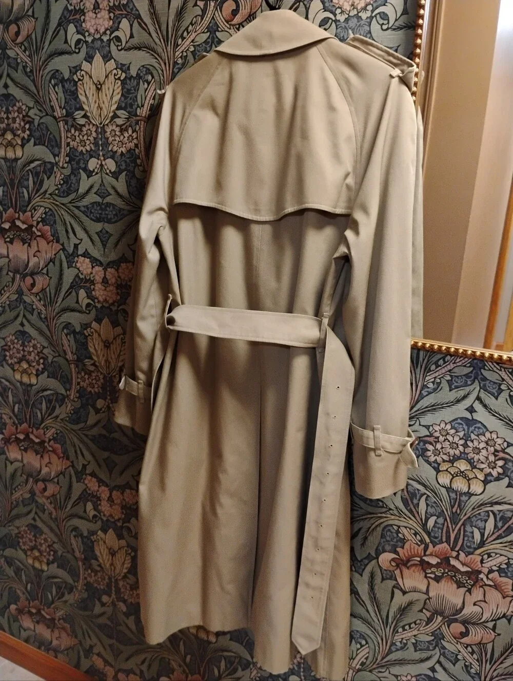 Vintage Burberry Trench Coat, With Nova Check Lining - Picture 2 of 12